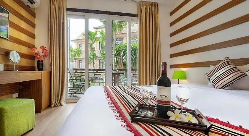 Vinh Hung 2 City Hotel Hoi An 2*,